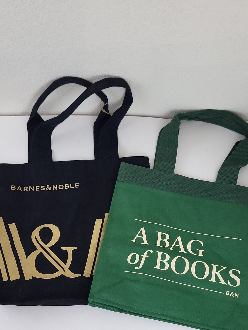 2 Barnes & Noble Tote bags A Bag of Books- Green & Black